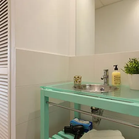 Apartment Dona Lola Beachfront Mijas