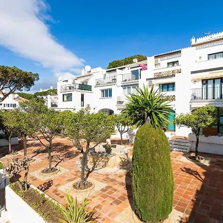 Dona Lola Beachfront Mijas